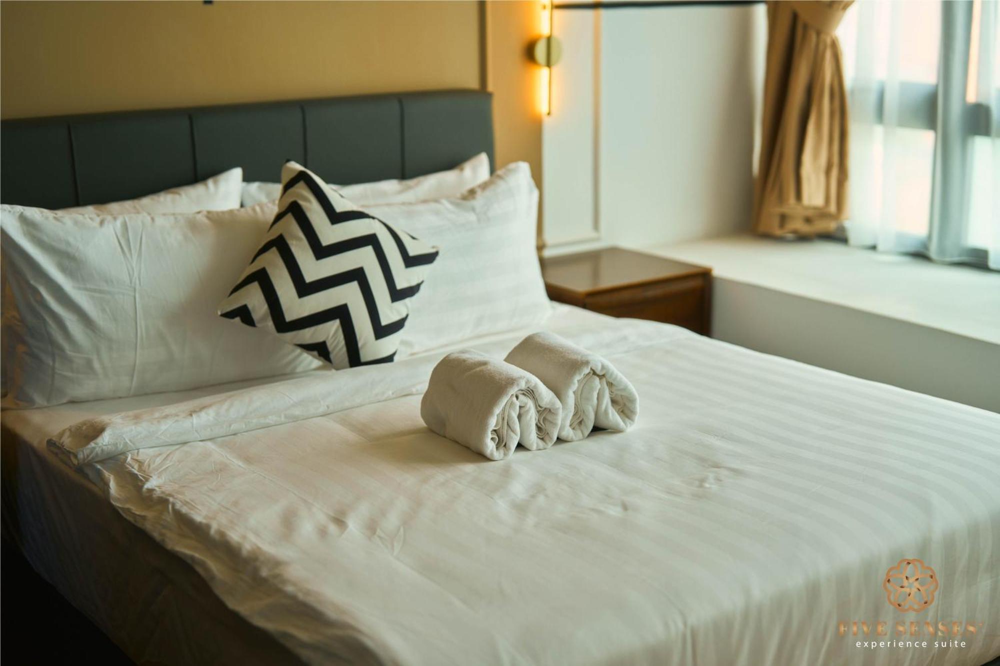 The Colony & The Luxe, Kuala Lumpur By Canopy Lives Bilik gambar