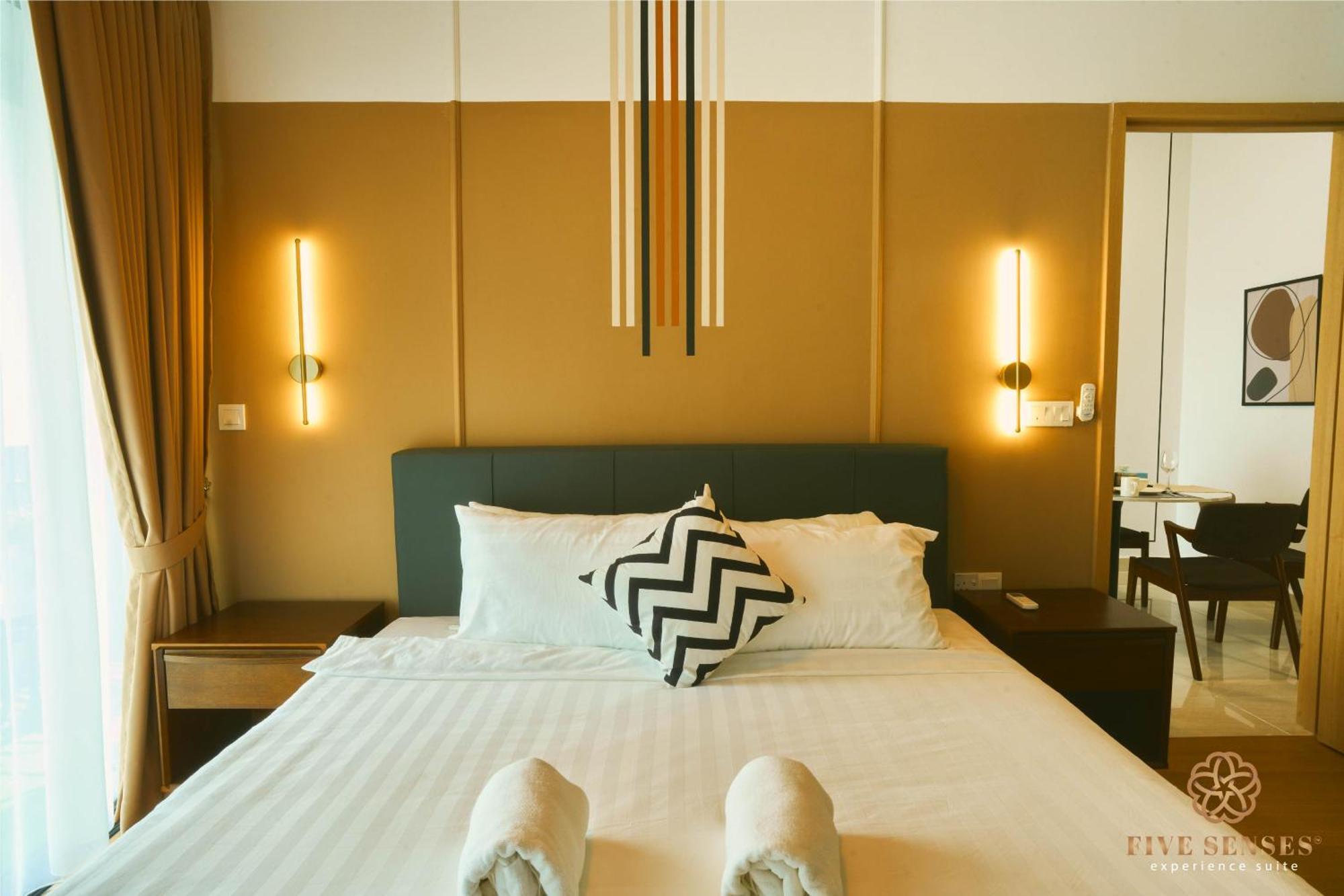 The Colony & The Luxe, Kuala Lumpur By Canopy Lives Bilik gambar