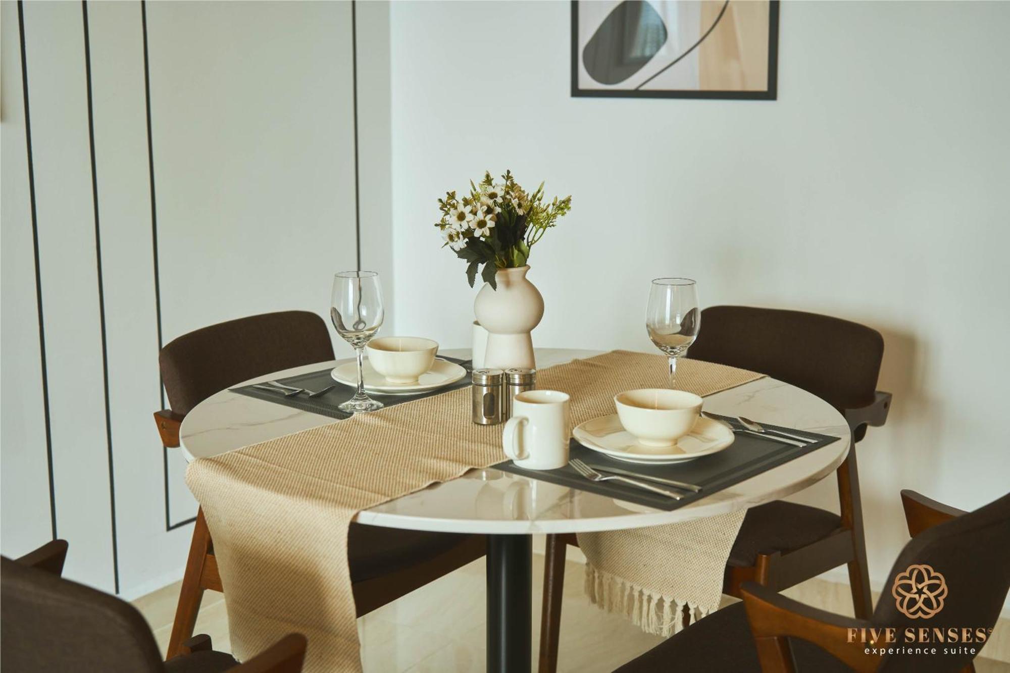 The Colony & The Luxe, Kuala Lumpur By Canopy Lives Bilik gambar