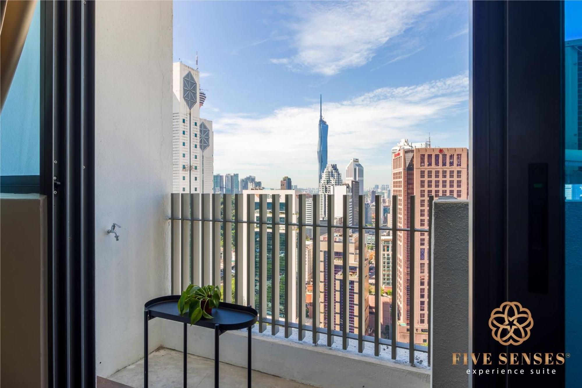 The Colony & The Luxe, Kuala Lumpur By Canopy Lives Bilik gambar