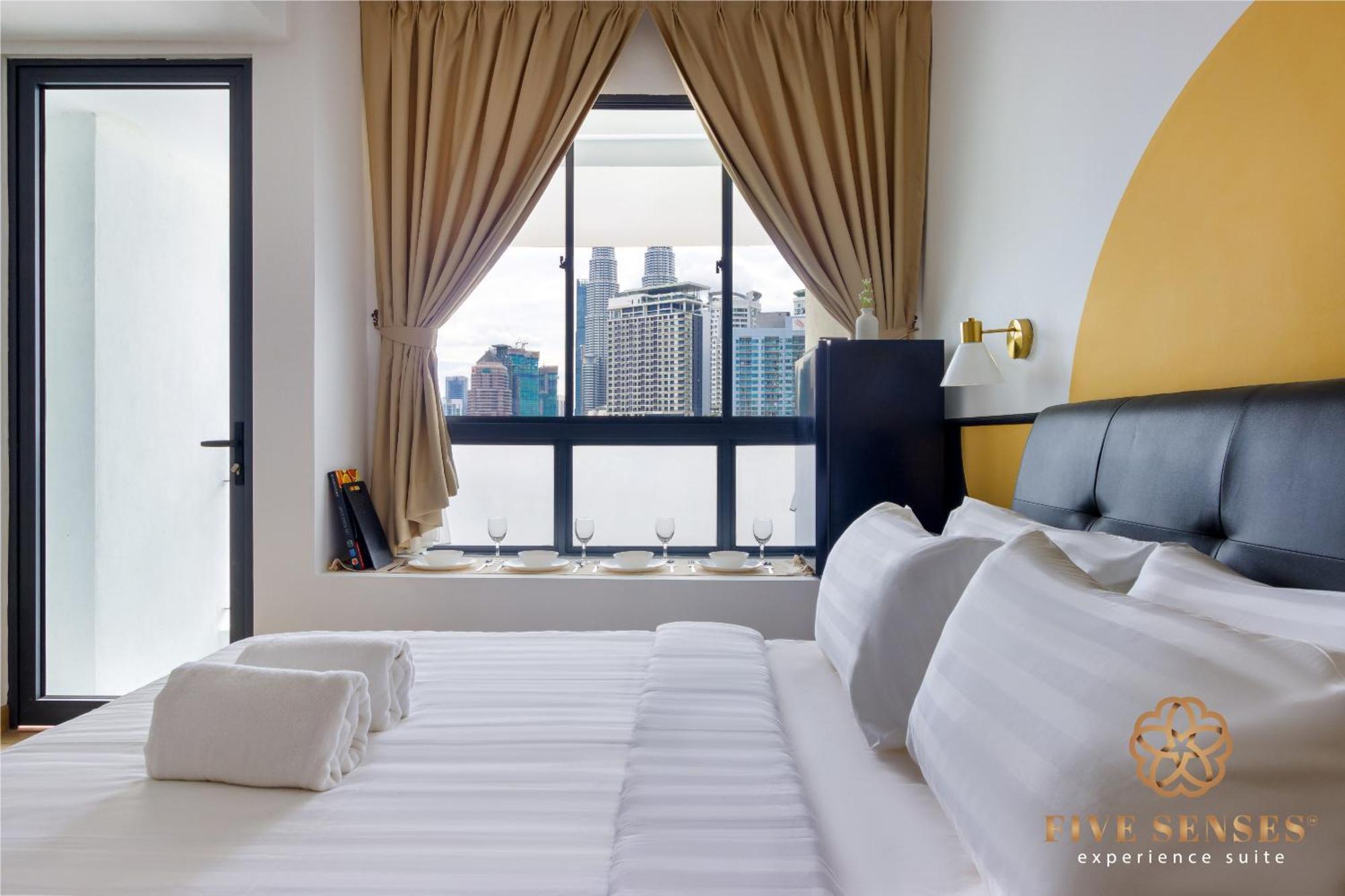 The Colony & The Luxe, Kuala Lumpur By Canopy Lives Bilik gambar